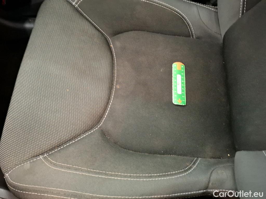  Renault  Clio  IV Air MediaNav 1.5 dCi 75CV BVM5 E6 #53