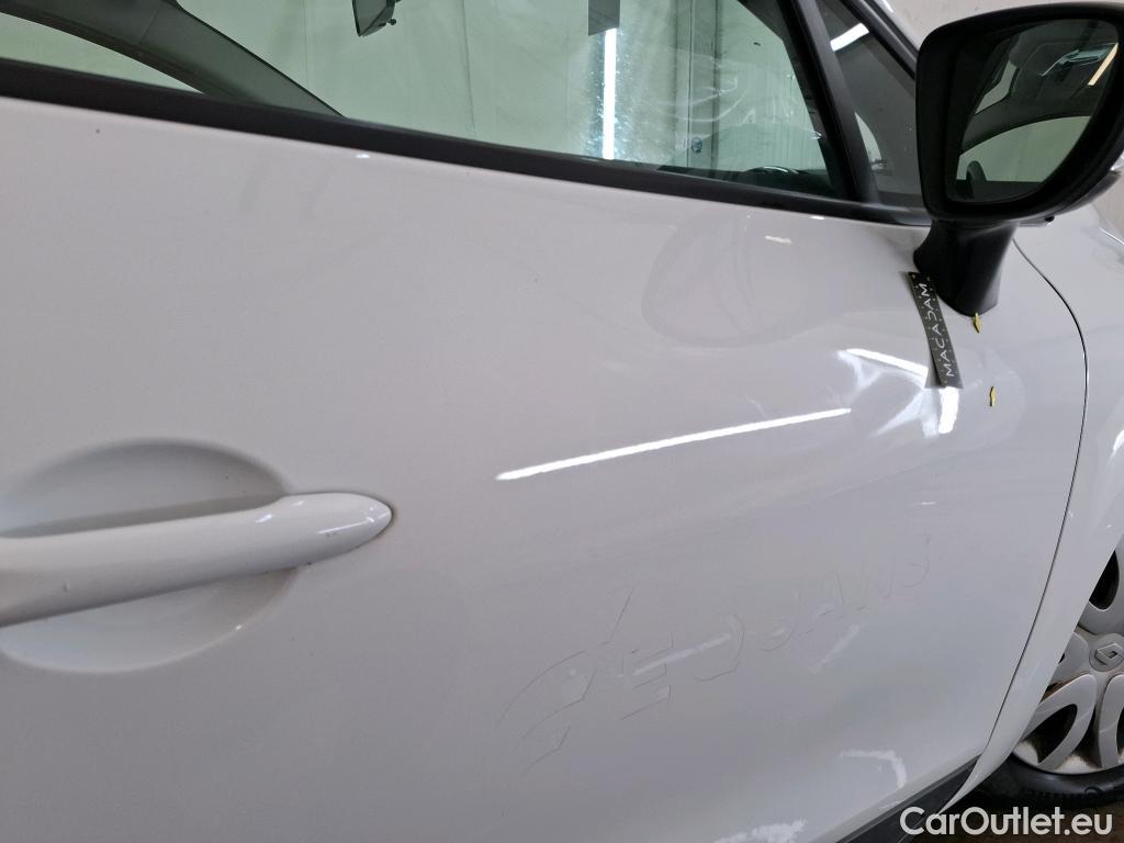  Renault  Clio  IV Air MediaNav 1.5 dCi 75CV BVM5 E6 #1