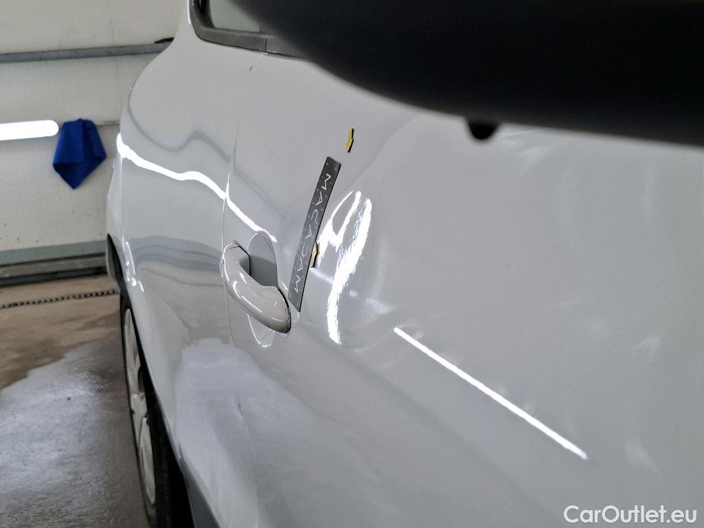  Renault  Clio  IV Air MediaNav 1.5 dCi 90CV BVM5 E6 #12