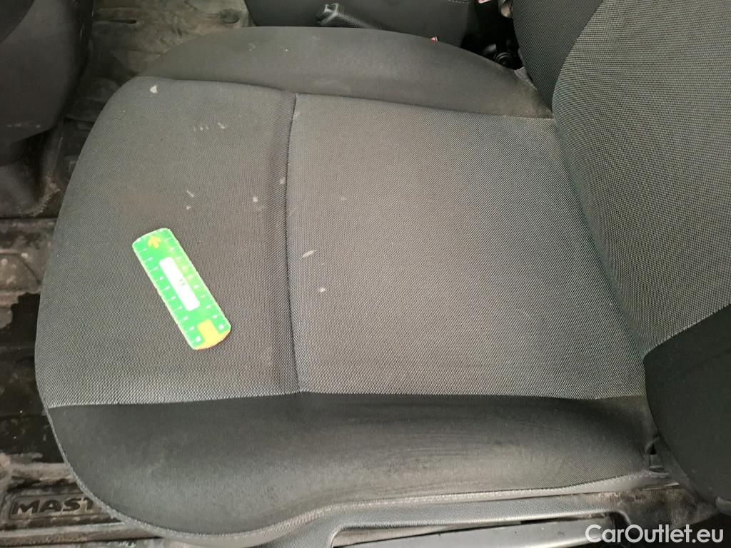  Renault  Master  III Fourgon L2H2 3 5 Grand Confort dCi 135CV BVM6 E6dT #18