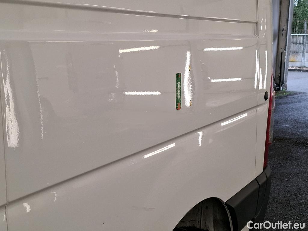  Renault  Master  III Fourgon L2H2 3 5 Grand Confort dCi 135CV BVM6 E6dT #15