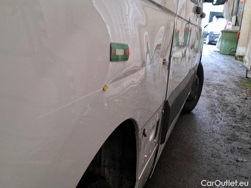  Renault  Master  III Fourgon L2H2 3 5 Grand Confort dCi 135CV BVM6 E6dT #2