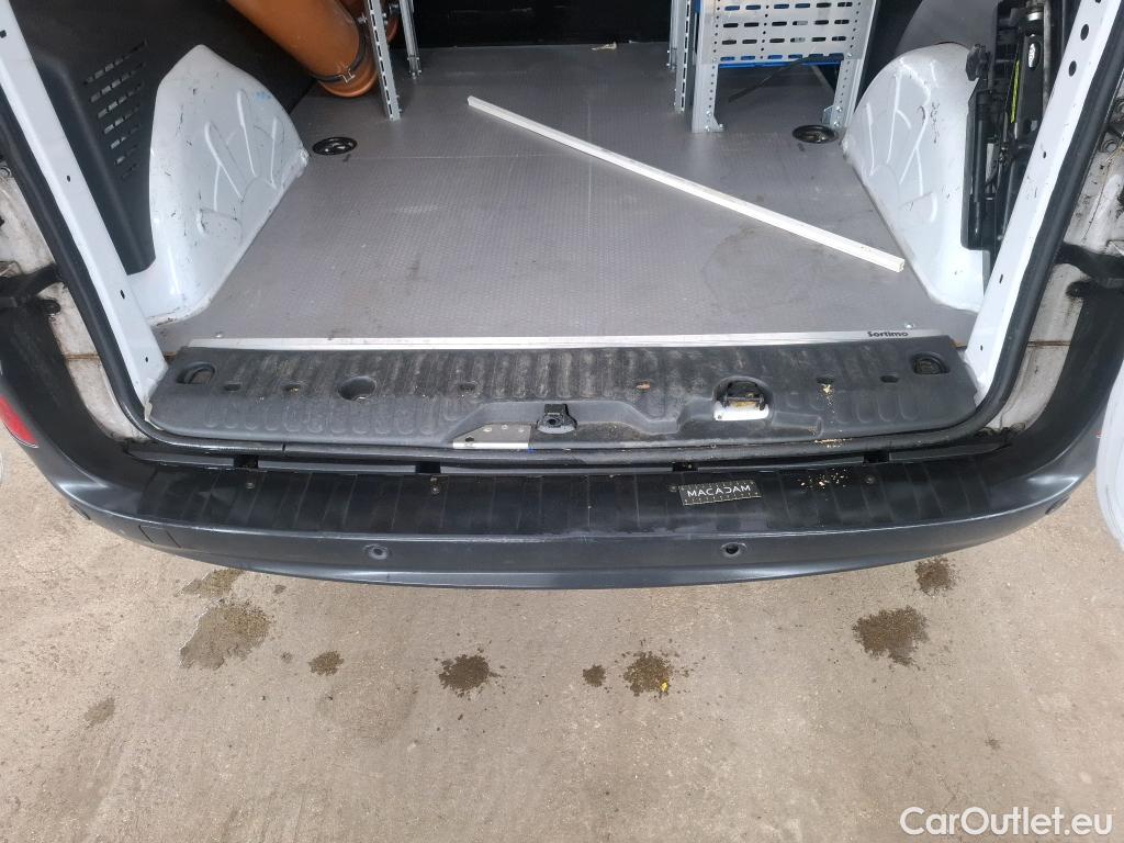  Renault  Kangoo  II Express Grand Confort (L1) 1.5 dCi 80CV BVM6 E6dT #33