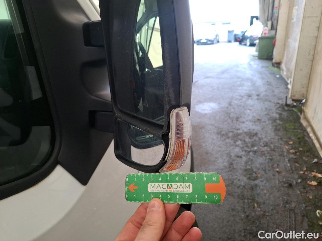  Renault  Master  III Fourgon L2H2 3 5 Grand Confort dCi 135CV BVM6 E6dT #32