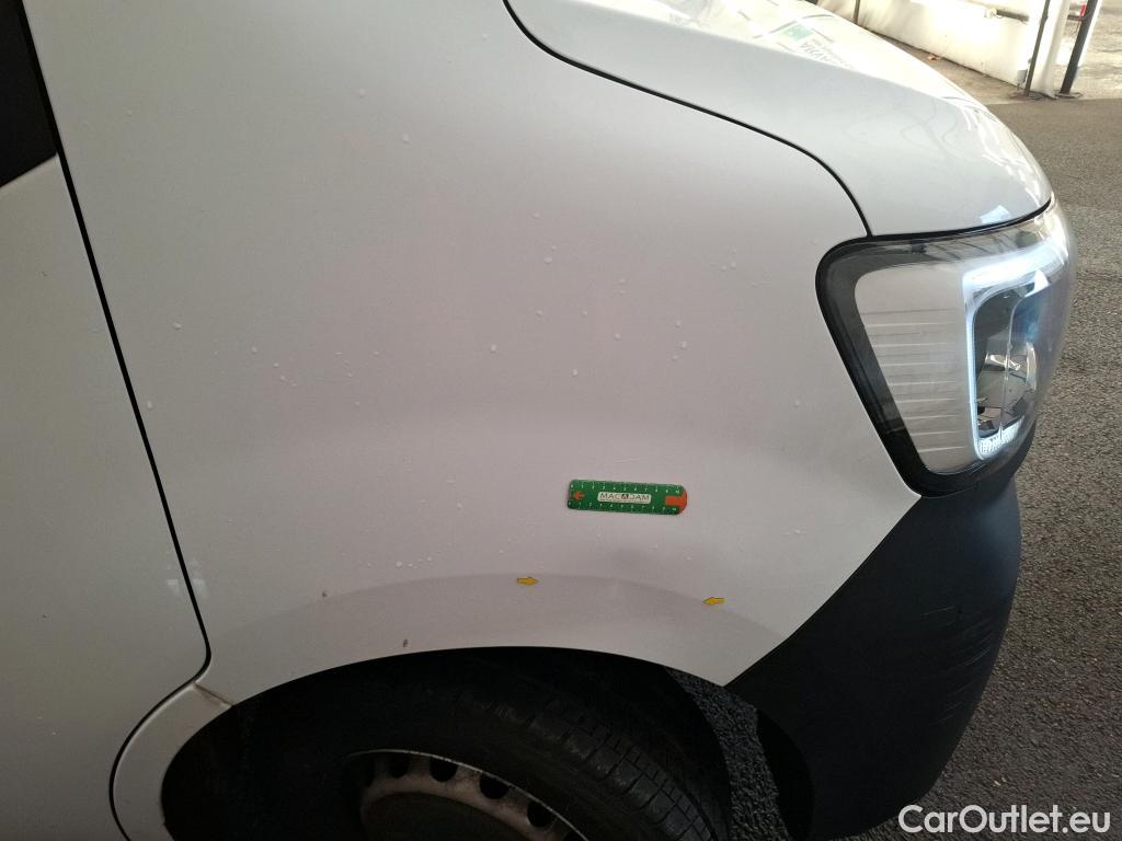  Renault  Master  III Fourgon L2H2 3 5 Grand Confort dCi 135CV BVM6 E6dT #38
