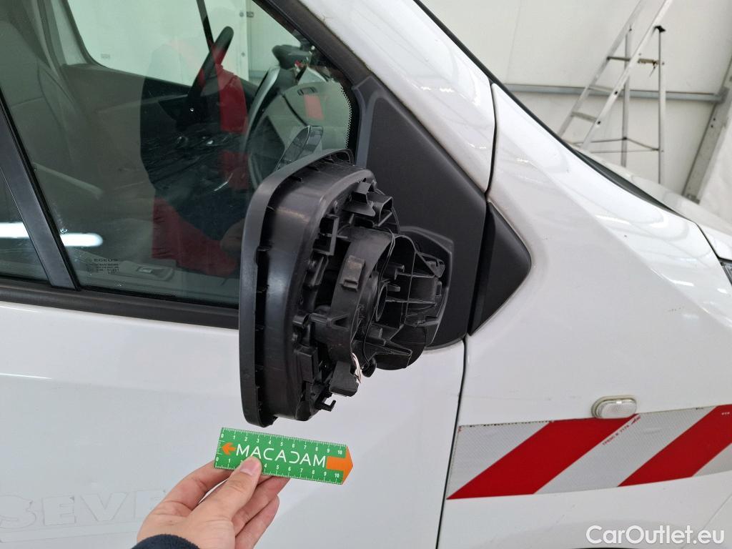  Renault  Trafic  Furgon Grand Confort L1H1 1200 1.6 dCi 125CV BVM6 E6 #46