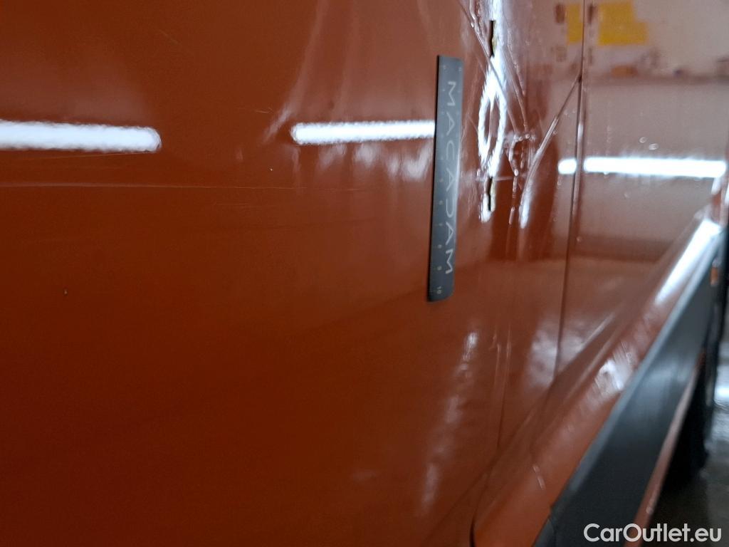  Volkswagen  Crafter  Fourgon Fourgon 35 mittlerer Radstand mit Hochdach FWD 2.0 #8