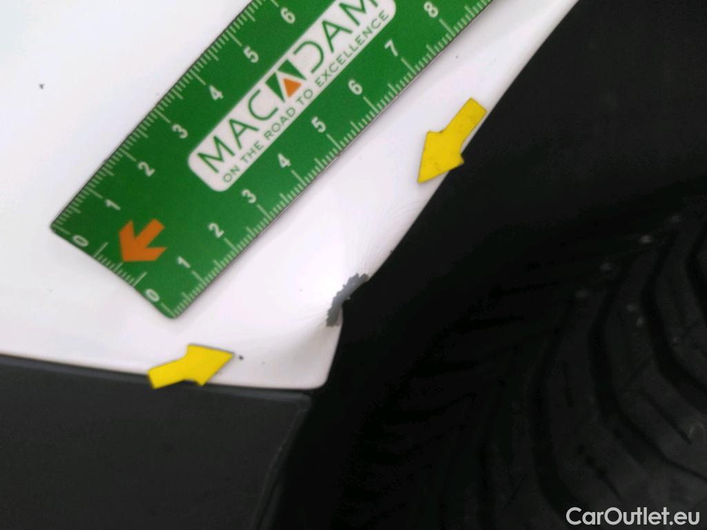  Citroen  Berlingo CITROEN  / 2018 / 4P / Fourgonnette M 1000kg PureTech 110 S&S BVM6 Driver #2