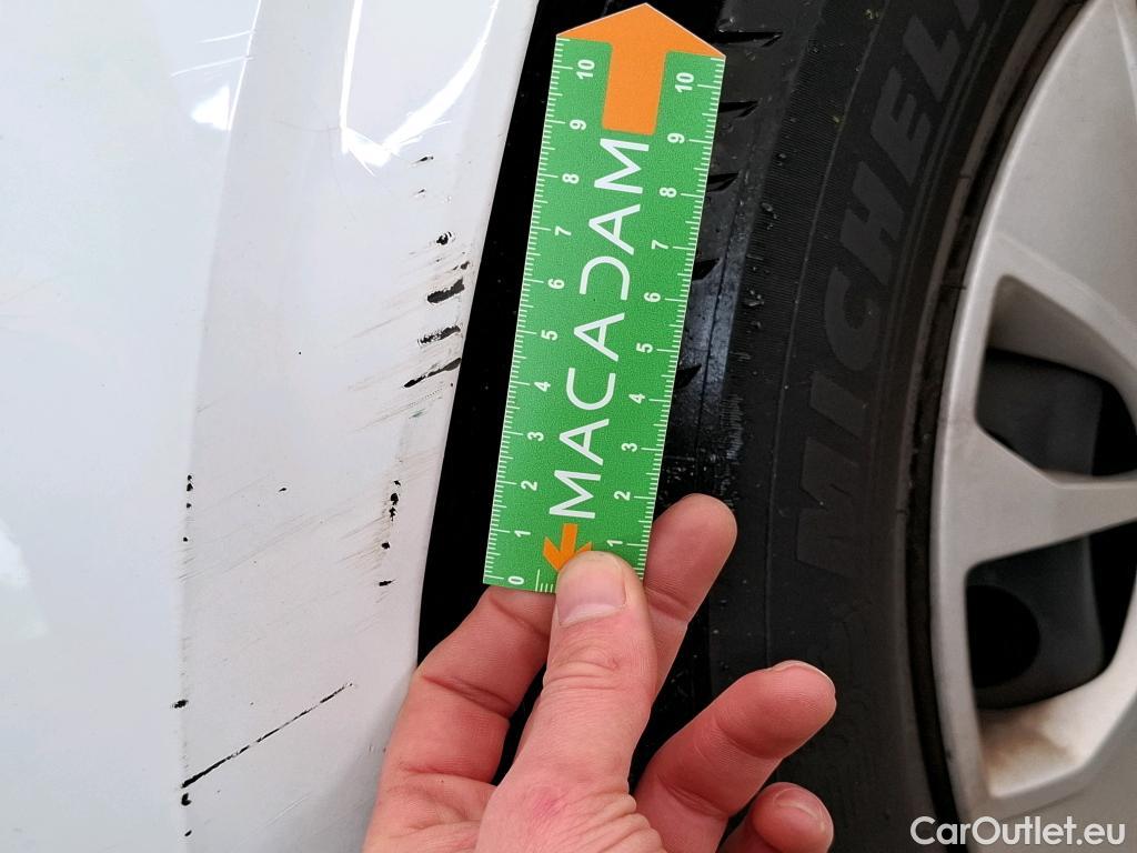  Renault  Megane  IV Berline 5pt. Société Air 1.5 dCi 90CV BVM6 E6 #24