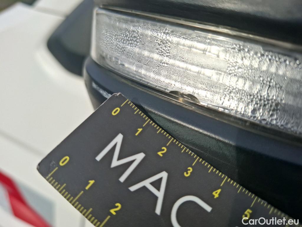  Volkswagen  Crafter  Fourgon Fourgon 35 mittlerer Radstand mit Hochdach FWD 2.0 140CV BVM6 #18