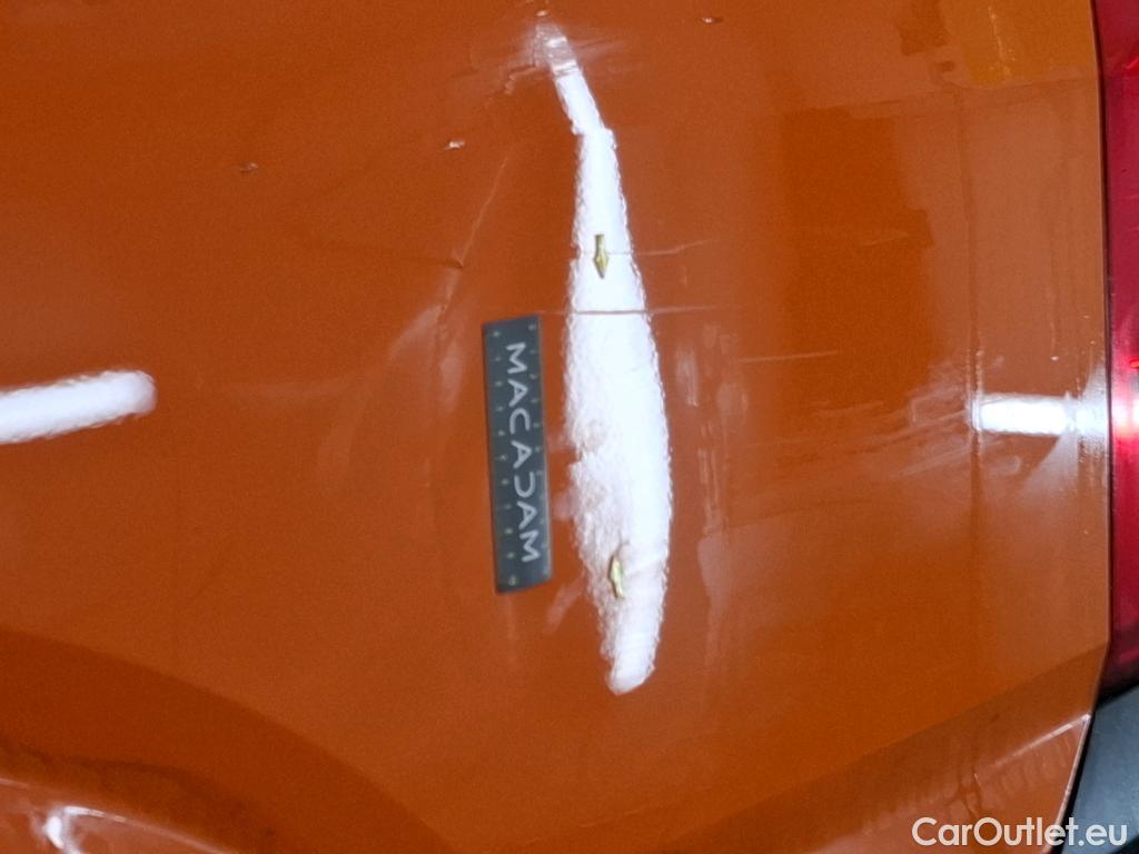  Volkswagen  Crafter  Fourgon Fourgon 35 mittlerer Radstand mit Hochdach FWD 2.0 #6