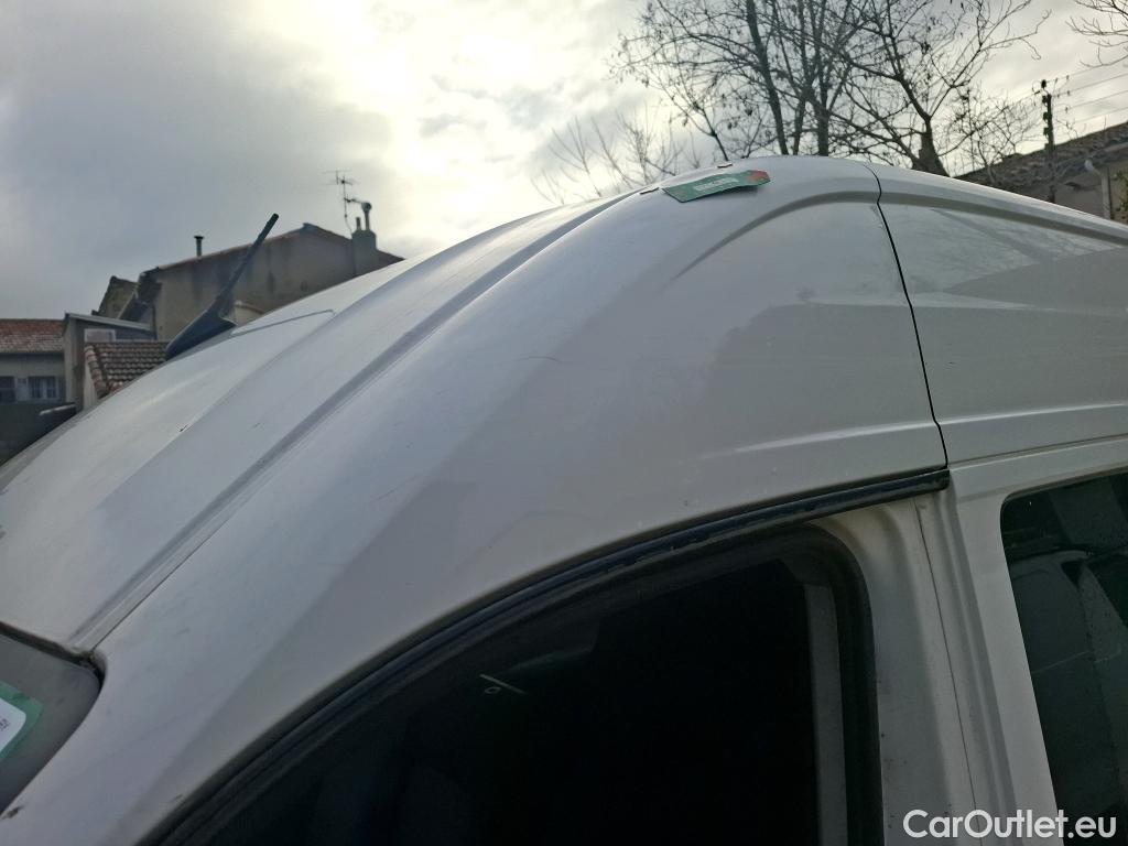  Volkswagen  Crafter VOLKSWAGEN  / 2017 / 4P / Fourgon tôlé 2.0 TDI 140 35 L4H3 Procab Business Line #46