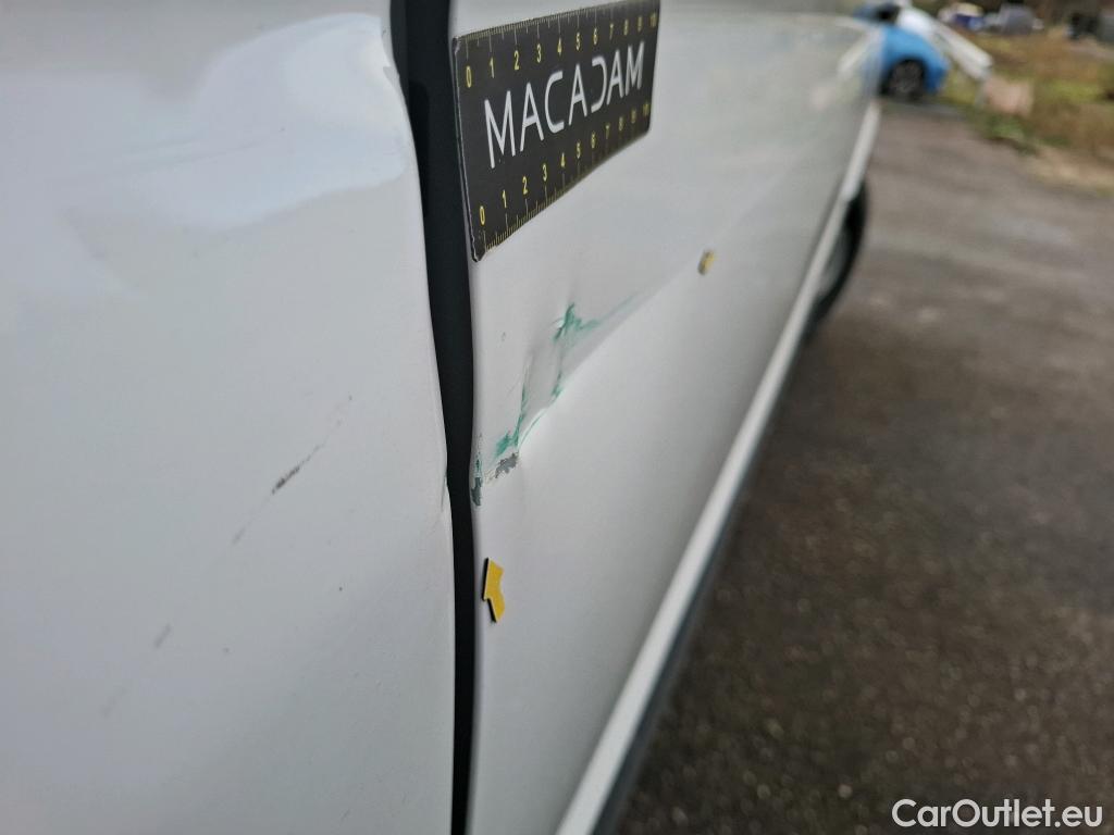  Volkswagen  Crafter  Fourgon Fourgon 35 mittlerer Radstand mit Hochdach FWD 2.0 140CV BVM6 #8