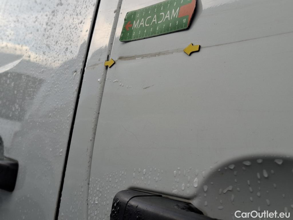  Renault  Trafic  Furgon Grand Confort L1H1 1200 1.6 dCi 125CV BVM6 E6 #24