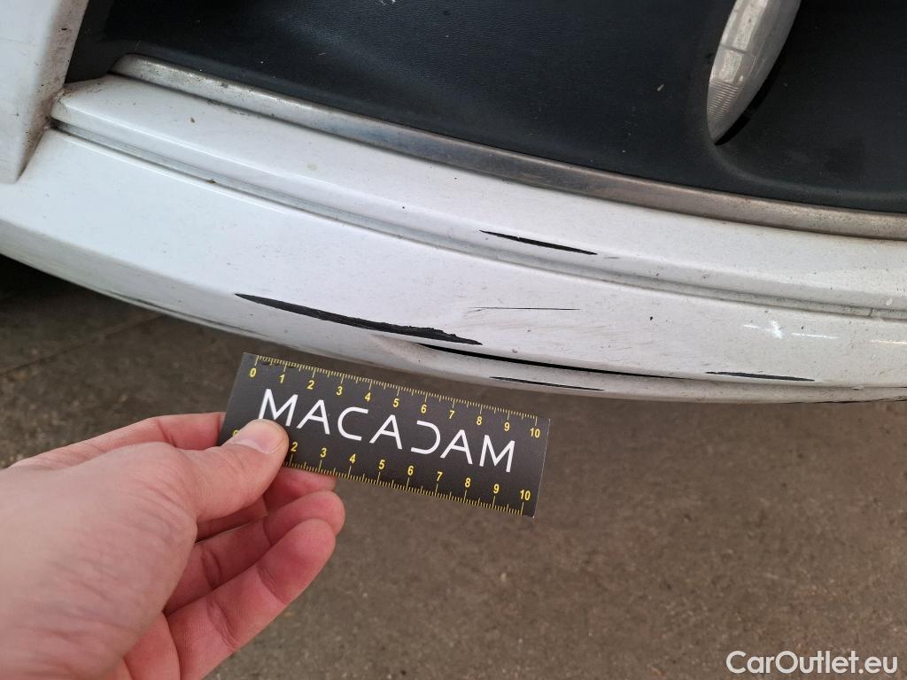  Renault  Megane  IV Berline 5pt. Société Air Nav 1.5 dCi 90CV BVM6 E6 #6