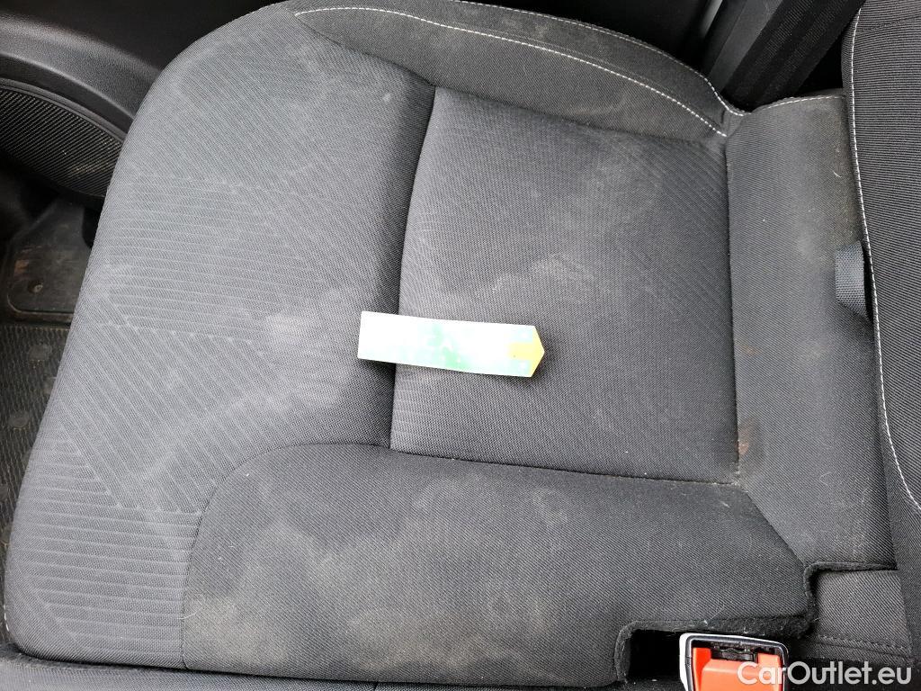  Renault  Trafic RENAULT  VU 4p Fourgon FG GCF L2H1 1300 dCi 120 #23