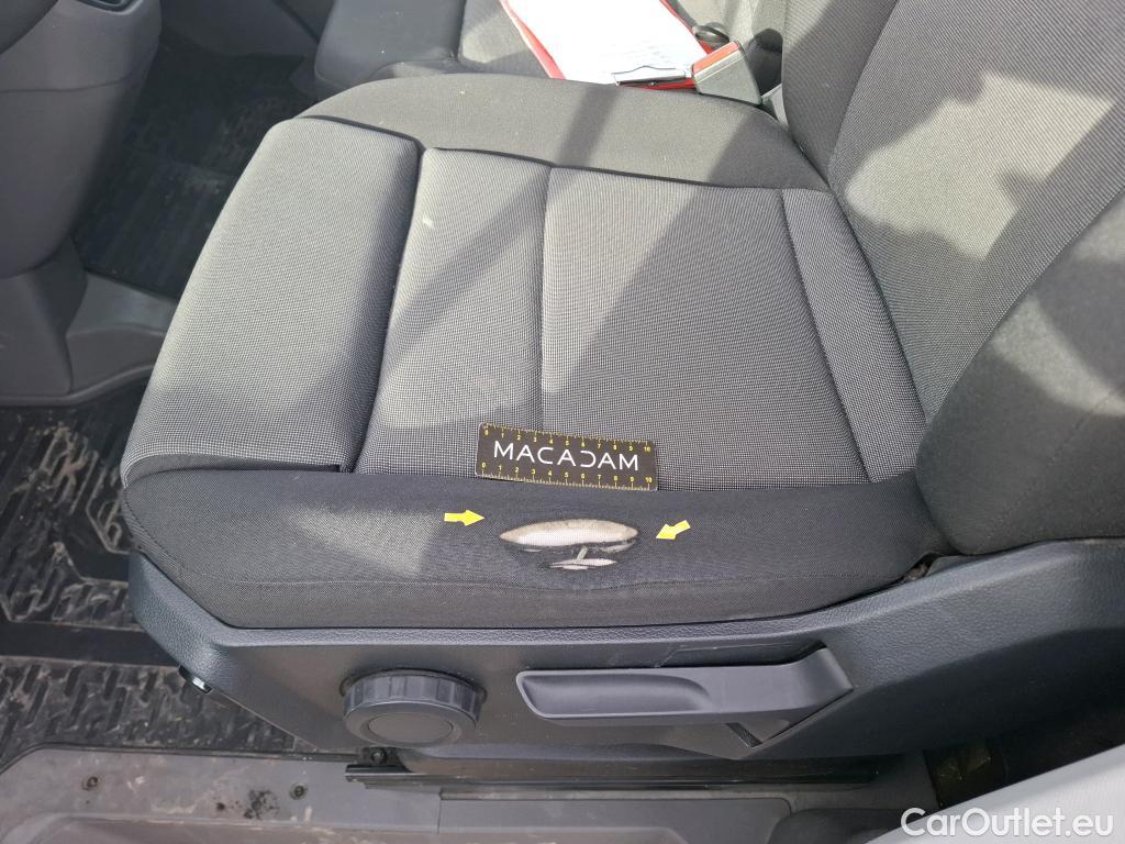  Volkswagen  Crafter  Fourgon Fourgon 35 mittlerer Radstand mit Hochdach FWD 2.0 140CV BVM6 #12