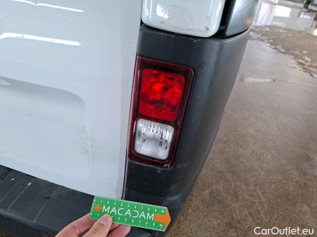  Renault  Trafic  Furgon Grand Confort L1H1 1200 1.6 dCi 125CV BVM6 E6 #40