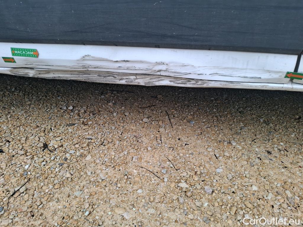  Volkswagen  Crafter VOLKSWAGEN  / 2017 / 4P / Fourgon tôlé 2.0 TDI 140 35 L4H3 Procab Business Line #2