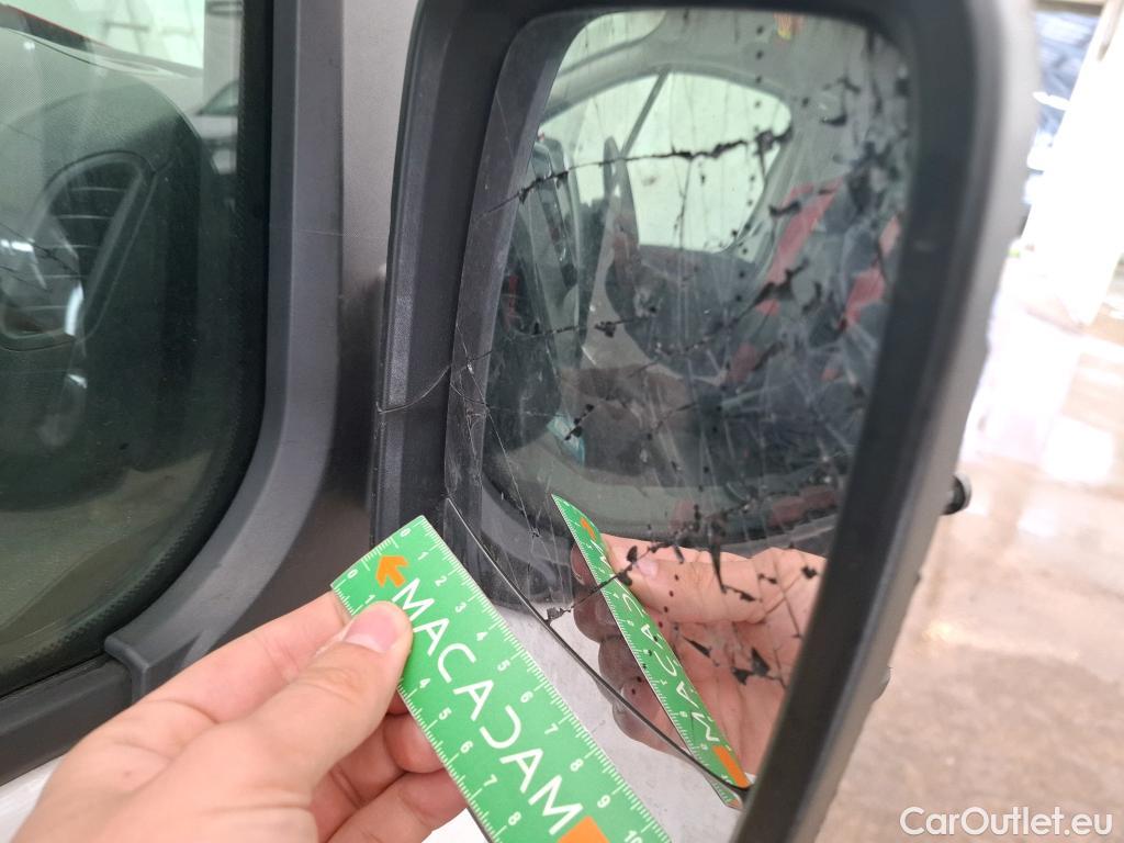  Renault  Trafic  Furgon Grand Confort L1H1 1200 1.6 dCi 125CV BVM6 E6 #43