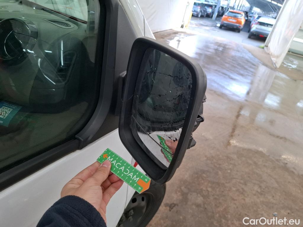  Renault  Trafic  Furgon Grand Confort L1H1 1200 1.6 dCi 125CV BVM6 E6 #42