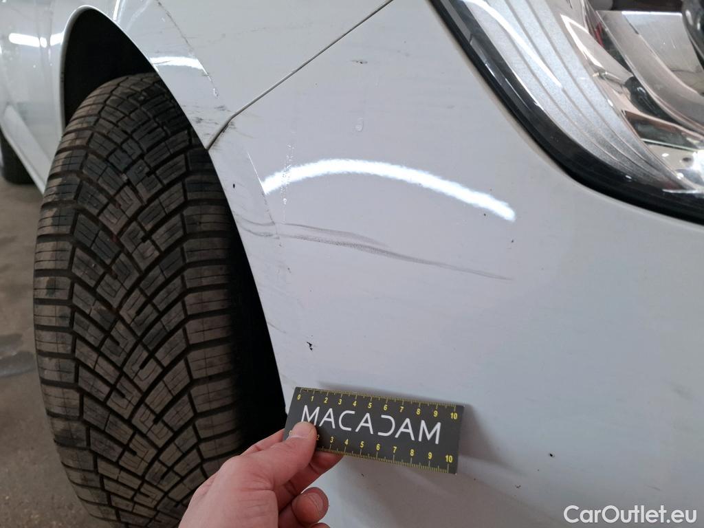  Renault  Megane  IV Berline 5pt. Société Air Nav 1.5 dCi 90CV BVM6 E6 #7