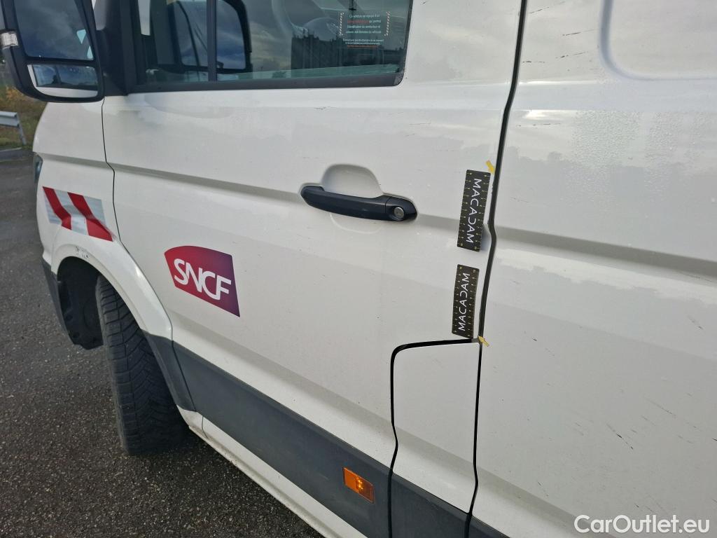  Volkswagen  Crafter  Fourgon Fourgon 35 mittlerer Radstand mit Hochdach FWD 2.0 140CV BVM6 #27