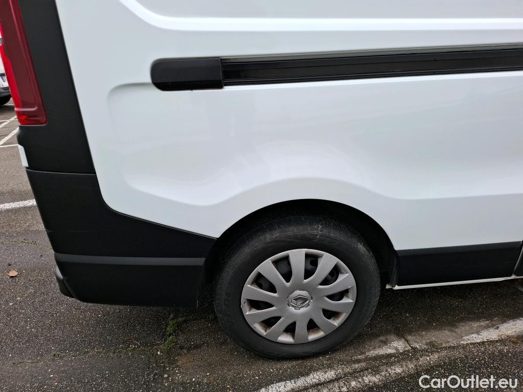  Renault  Trafic RENAULT  VU 4p Fourgon FG GCF L2H1 1300 dCi 120 #18