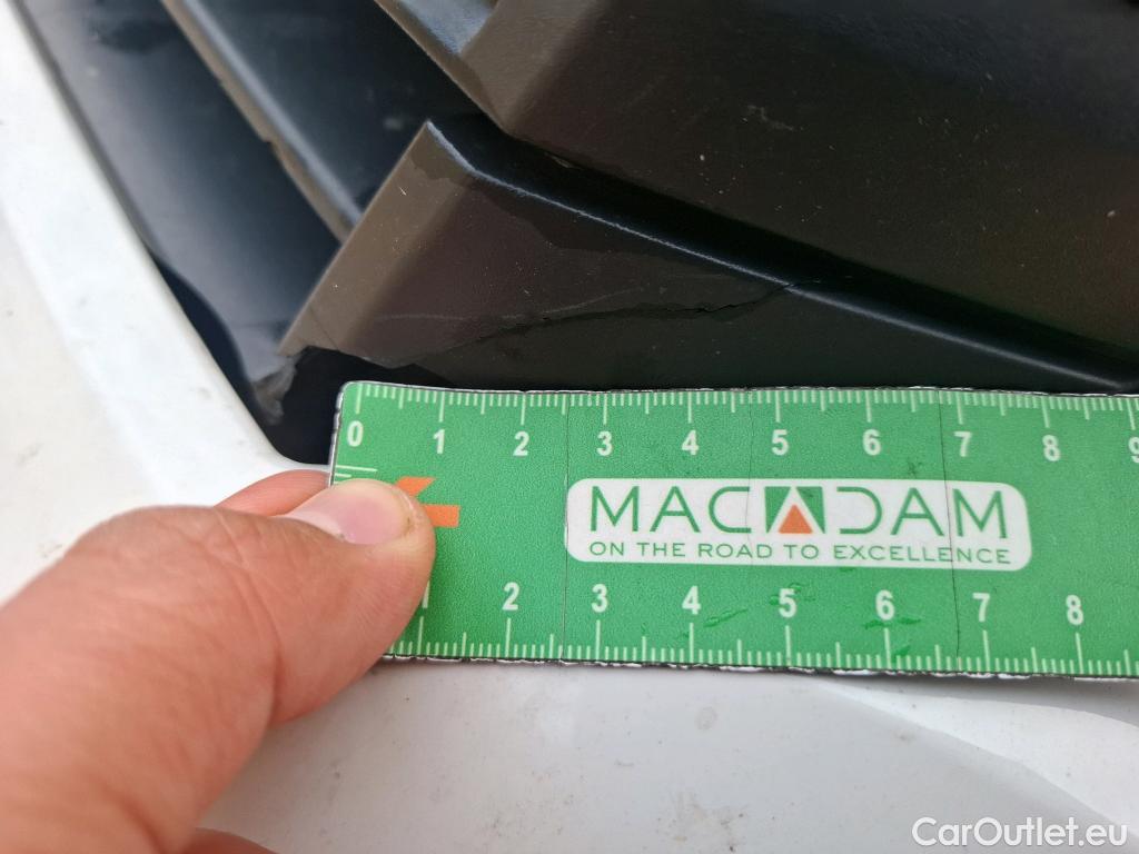  Volkswagen  Crafter VOLKSWAGEN  / 2017 / 4P / Fourgon tôlé 2.0 TDI 140 35 L4H3 Procab Business Line #51