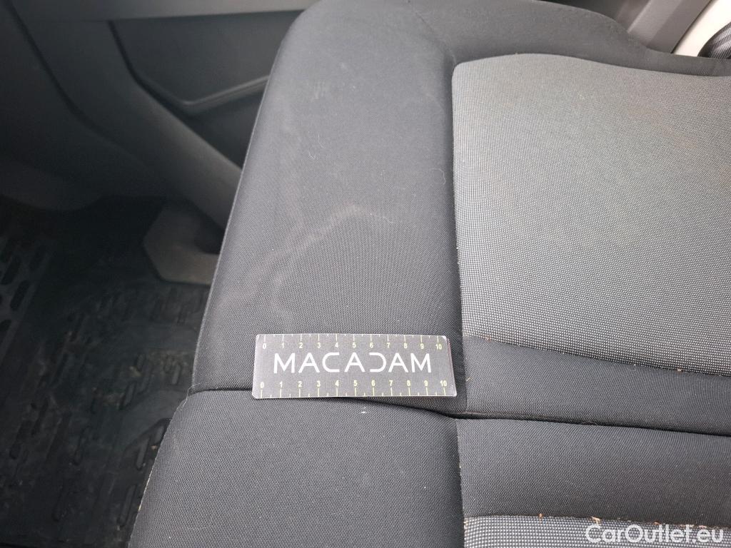  Volkswagen  Crafter  Fourgon Fourgon 35 mittlerer Radstand mit Hochdach FWD 2.0 140CV BVM6 #20