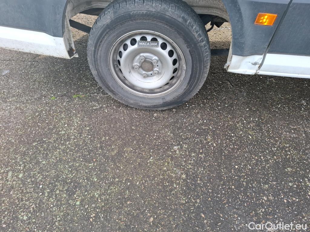  Volkswagen  Crafter  Fourgon Fourgon 35 mittlerer Radstand mit Hochdach FWD 2.0 140CV BVM6 #22