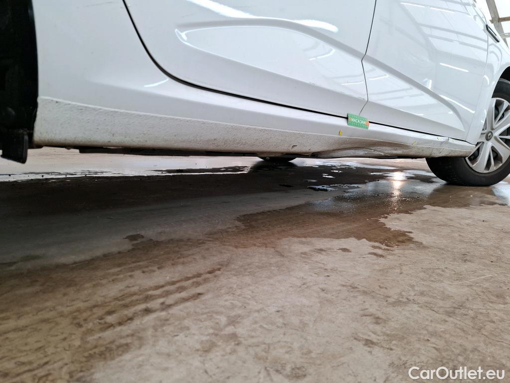  Renault  Megane  IV Berline 5pt. Société Air 1.5 dCi 90CV BVM6 E6 #1