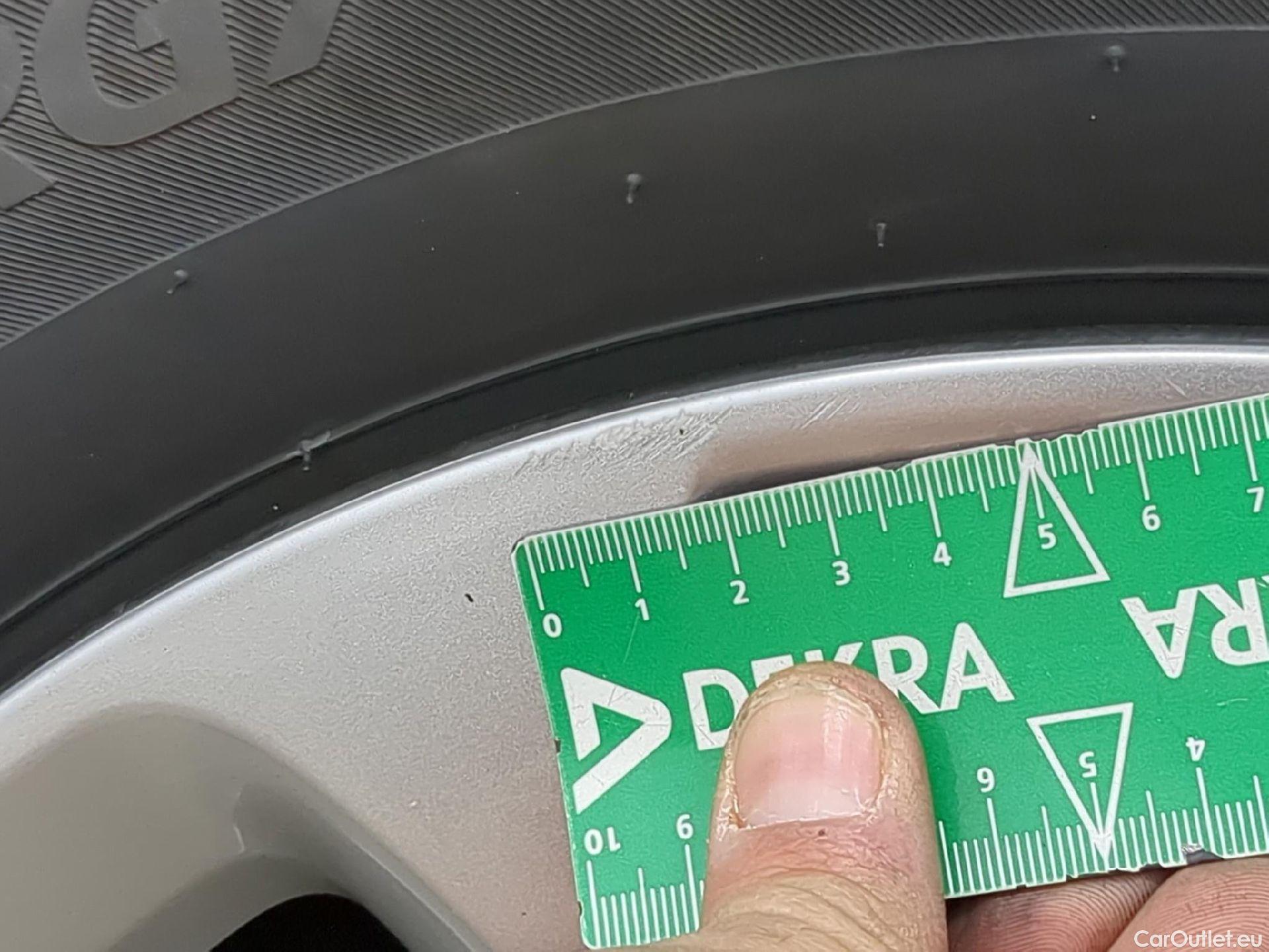  Citroen  C3 CITROEN  Société / 2020 / 5P / Berline / VU BlueHDi 100 SandS BVM6 Feel Business R #3