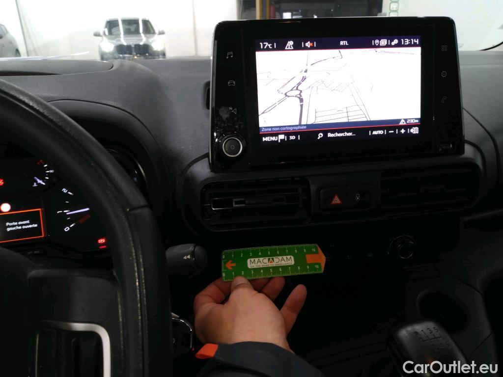  Citroen  Berlingo CITROEN  / 2018 / 4P / Fourgonnette M 1000kg PureTech 110 S&S BVM6 Driver #32