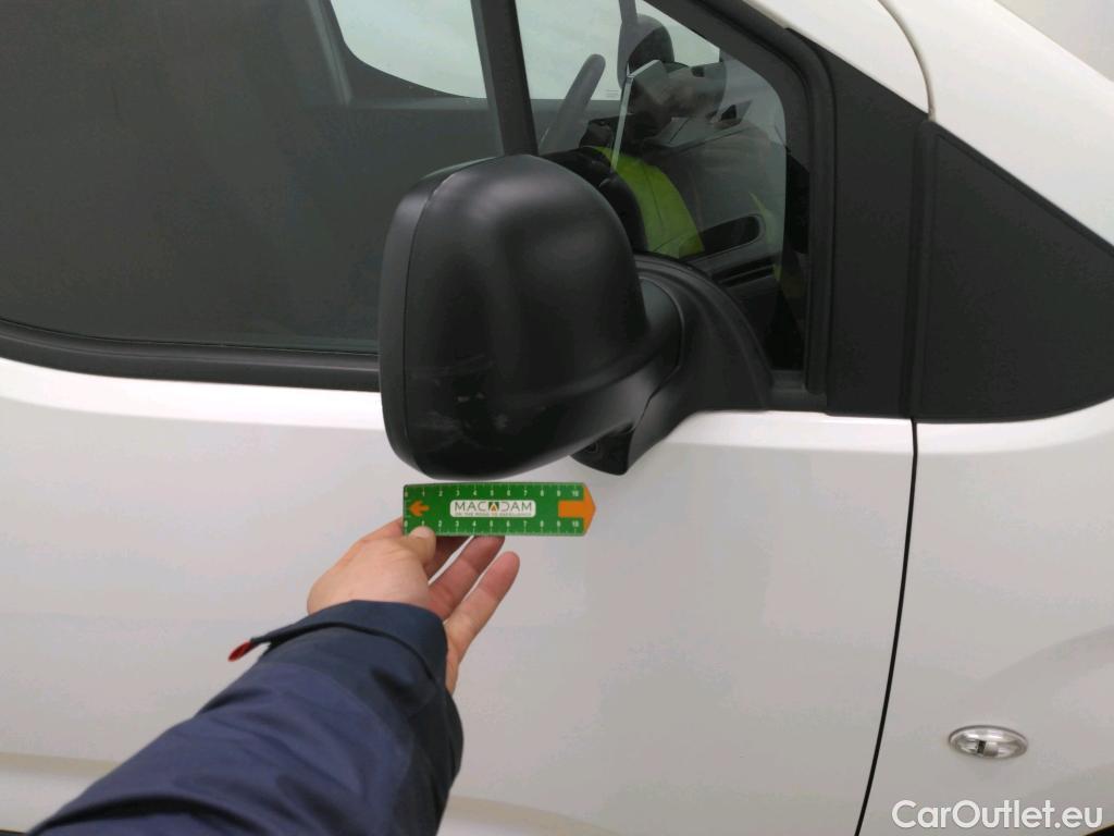  Citroen  Berlingo CITROEN  / 2018 / 4P / Fourgonnette M 1000kg PureTech 110 S&S BVM6 Driver #43