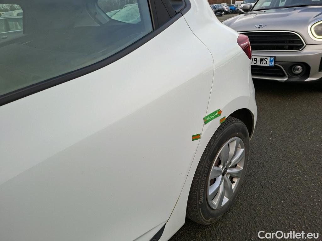  Renault  Clio  V Société Air Nav 1.5 dCi 85CV BVM6 E6dT #1