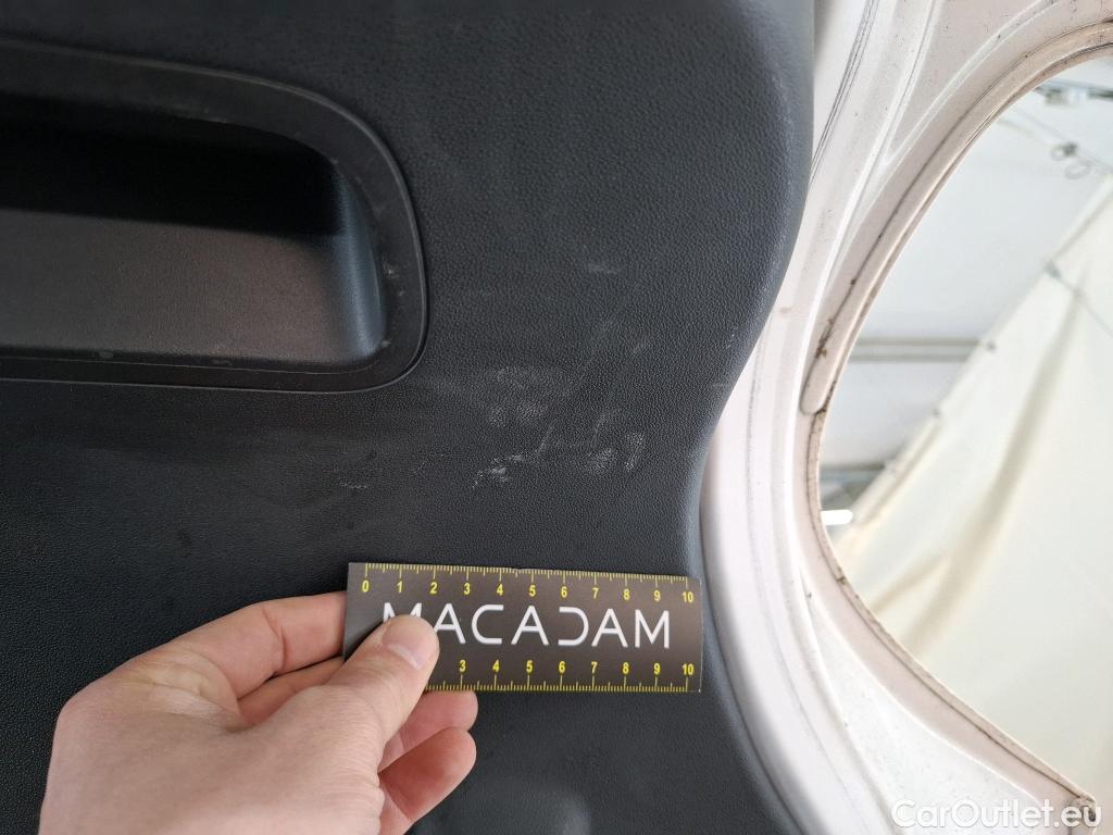  Citroen  C3  Shine Business 1.2 PureTech 110CV BVM6 E6d / TRANSFO VP VF

 #22