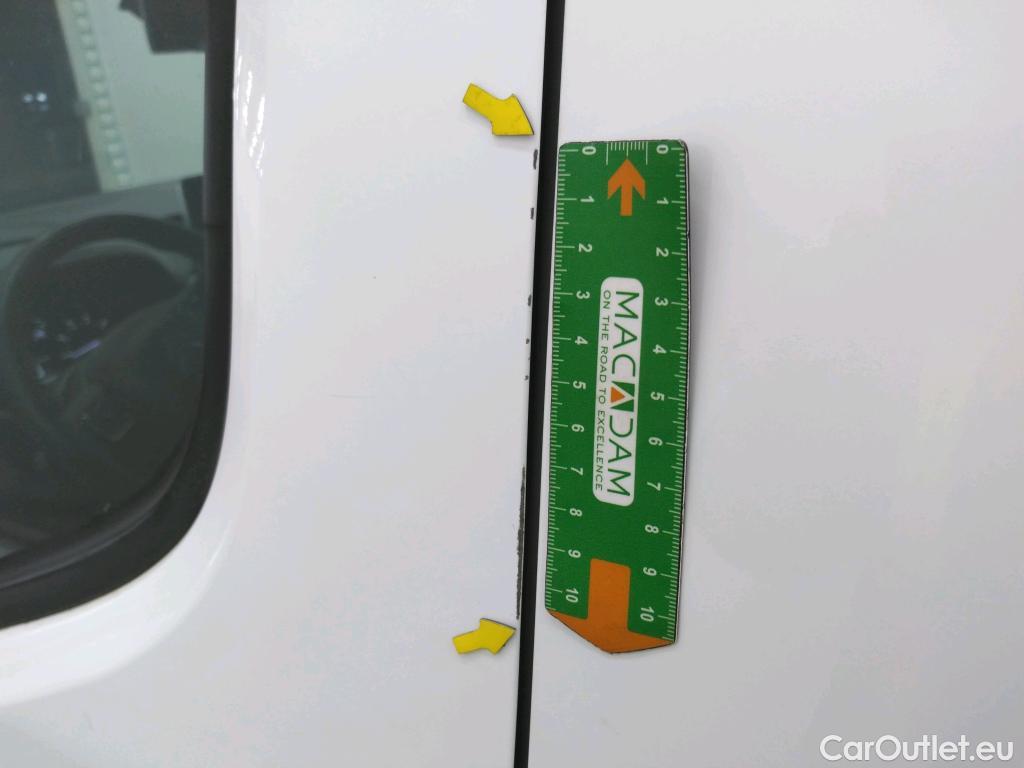  Citroen  Berlingo CITROEN  / 2018 / 4P / Fourgonnette M 1000kg PureTech 110 S&S BVM6 Driver #21