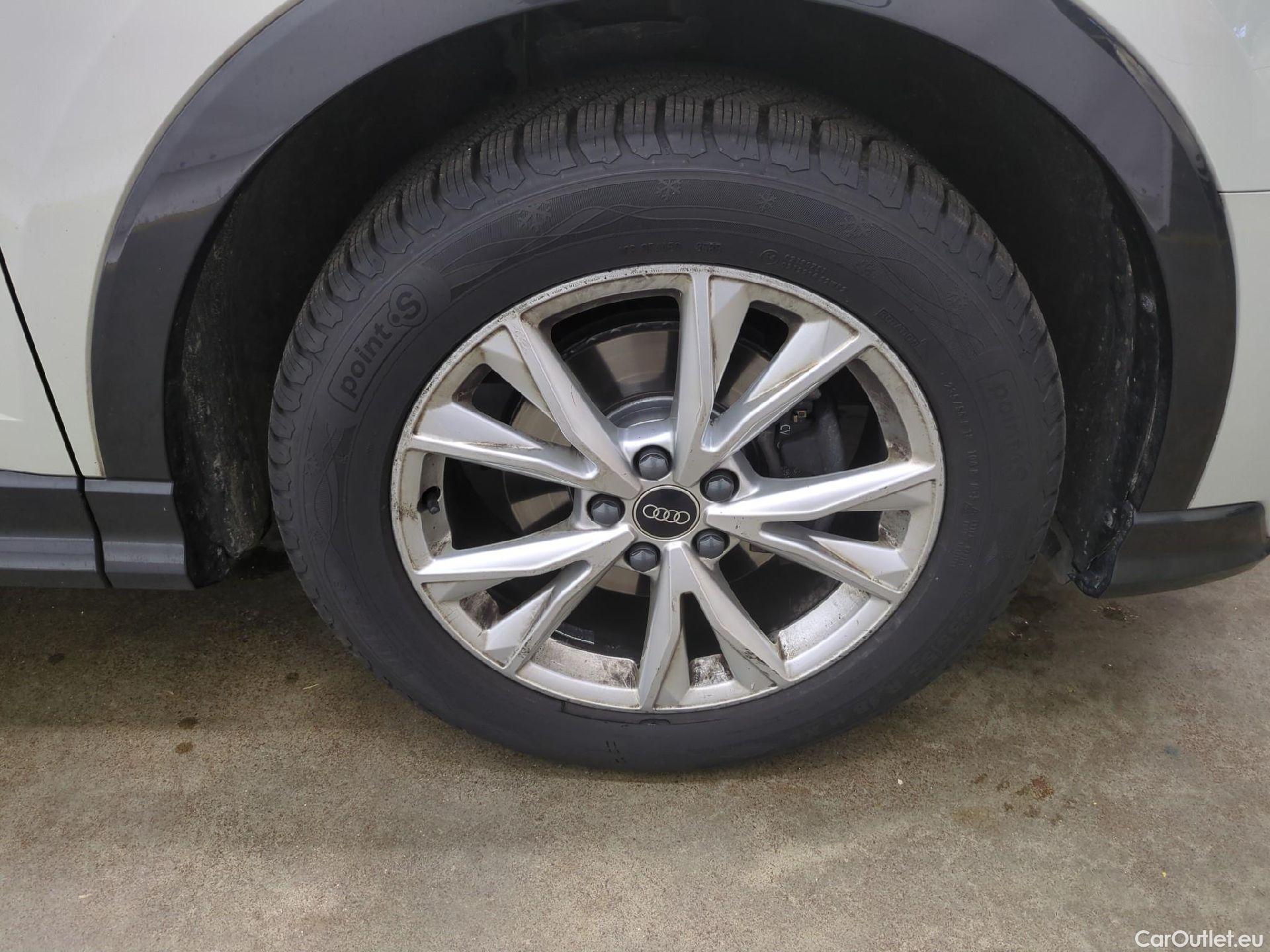  Audi  Q3 AUDI  Sportback / 2019 / 5P / SUV 35 TFSI 150 MHEV S Tronic 7 S LINE #9