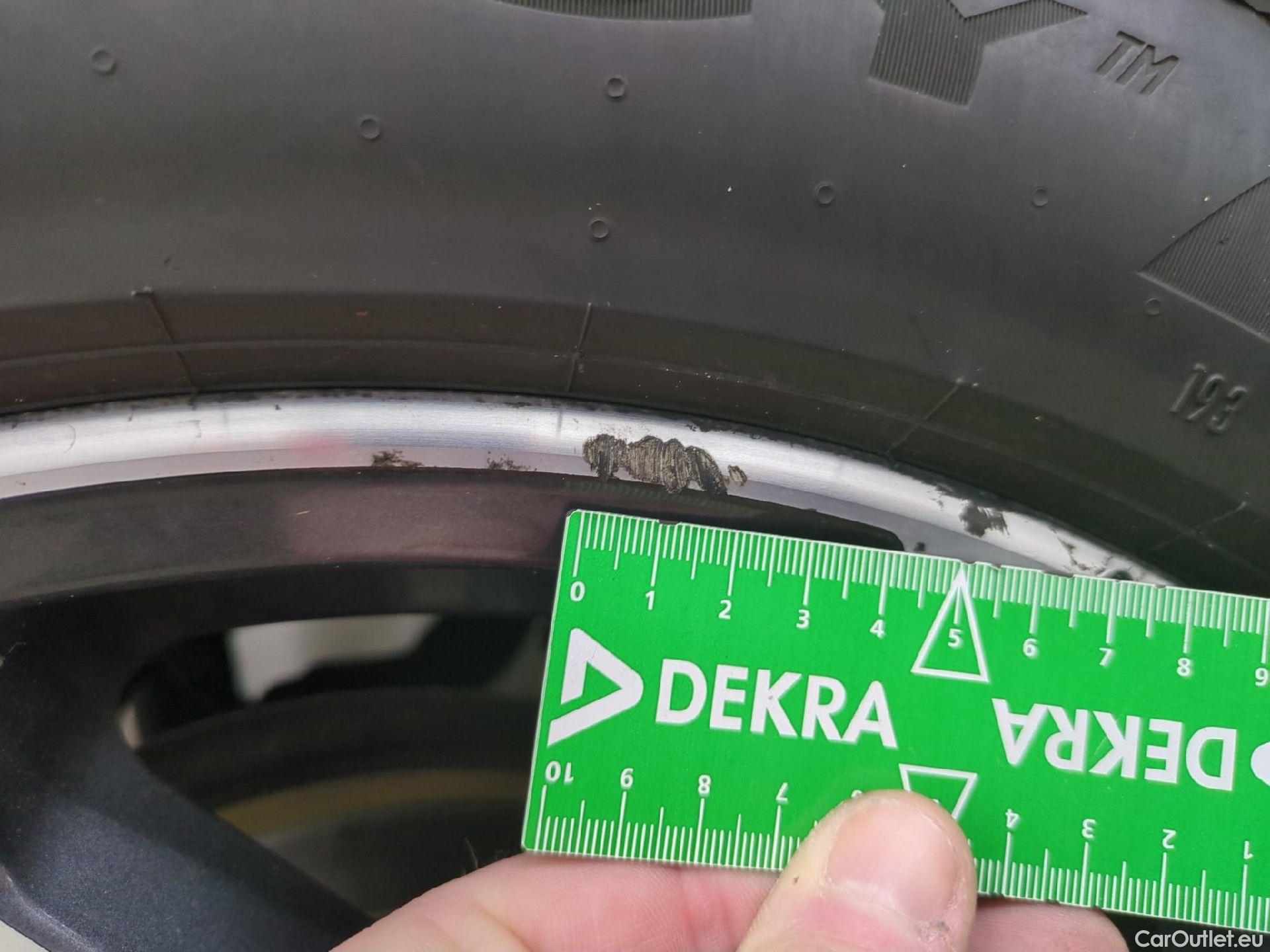  Bmw  X1 Série  sDrive 18 i xLine 1.5 135CV BVA7 E6d #11