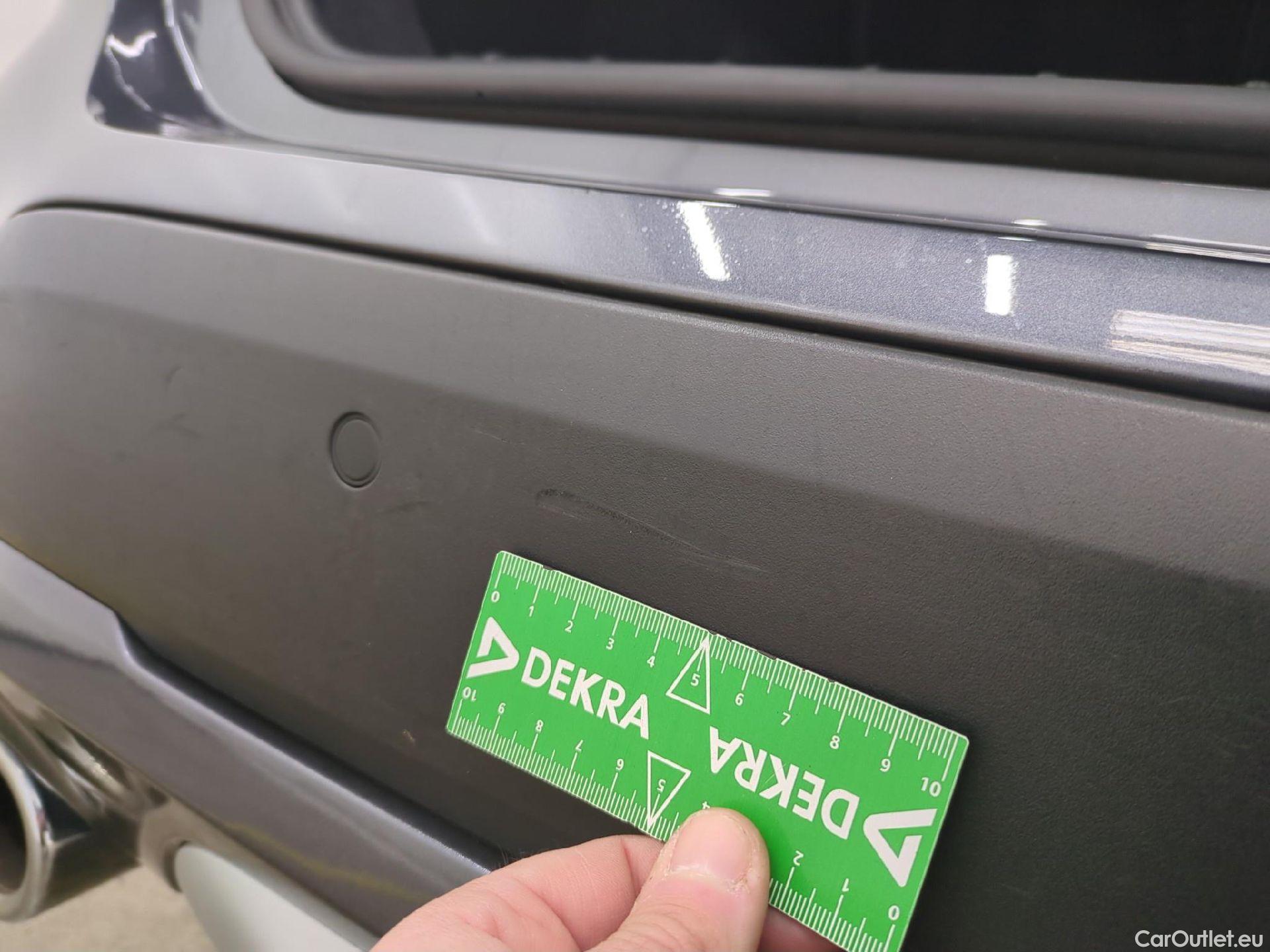  Bmw  X1 Série  sDrive 18 i xLine 1.5 135CV BVA7 E6d #29