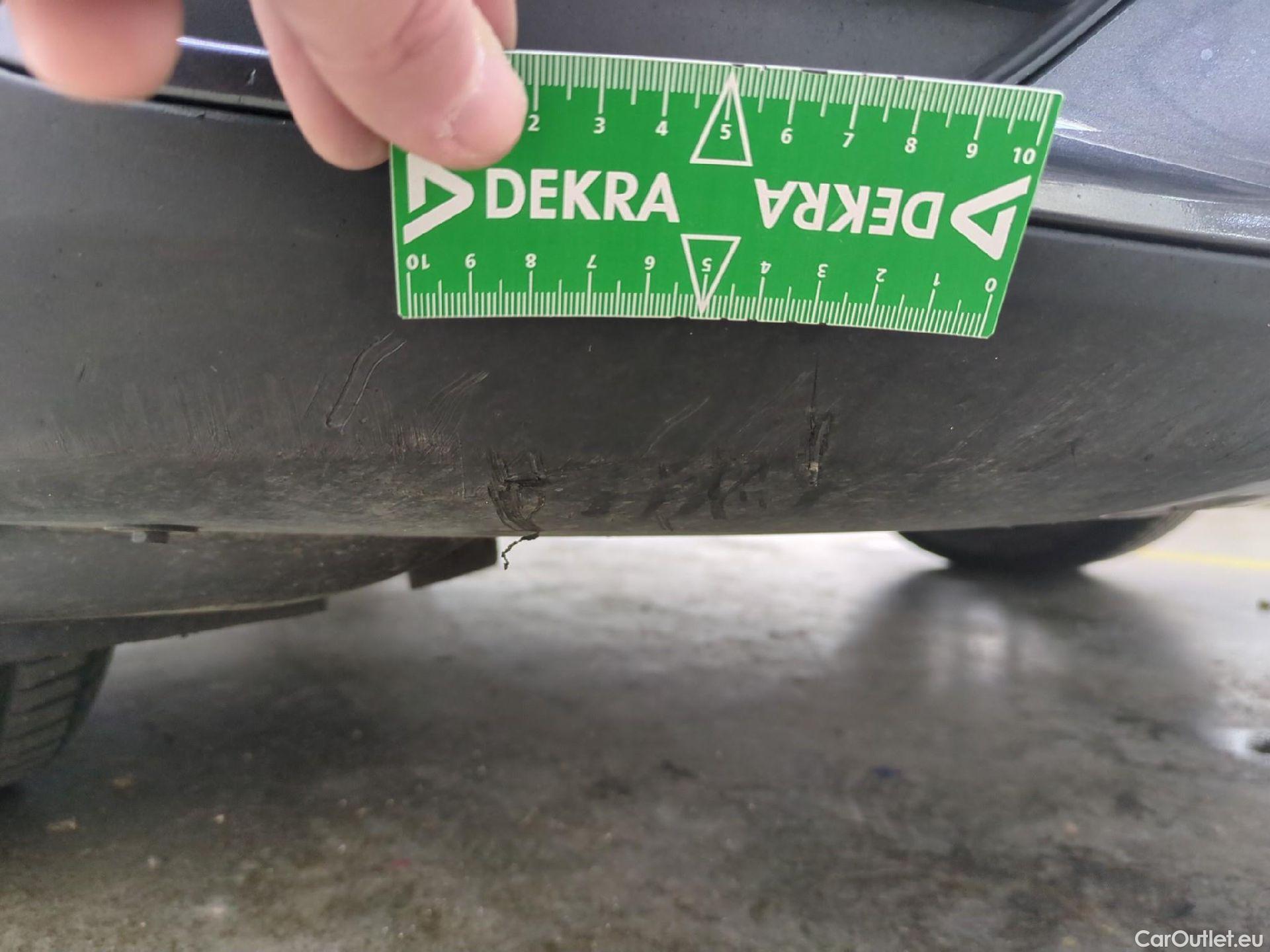  Bmw  X1 Série  sDrive 18 i xLine 1.5 135CV BVA7 E6d #18