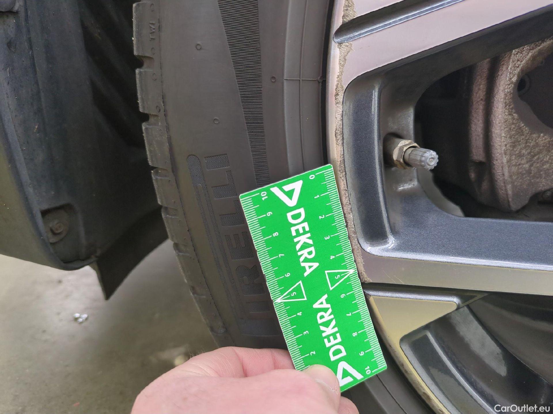  Bmw  X1 Série  sDrive 18 i xLine 1.5 135CV BVA7 E6d #2