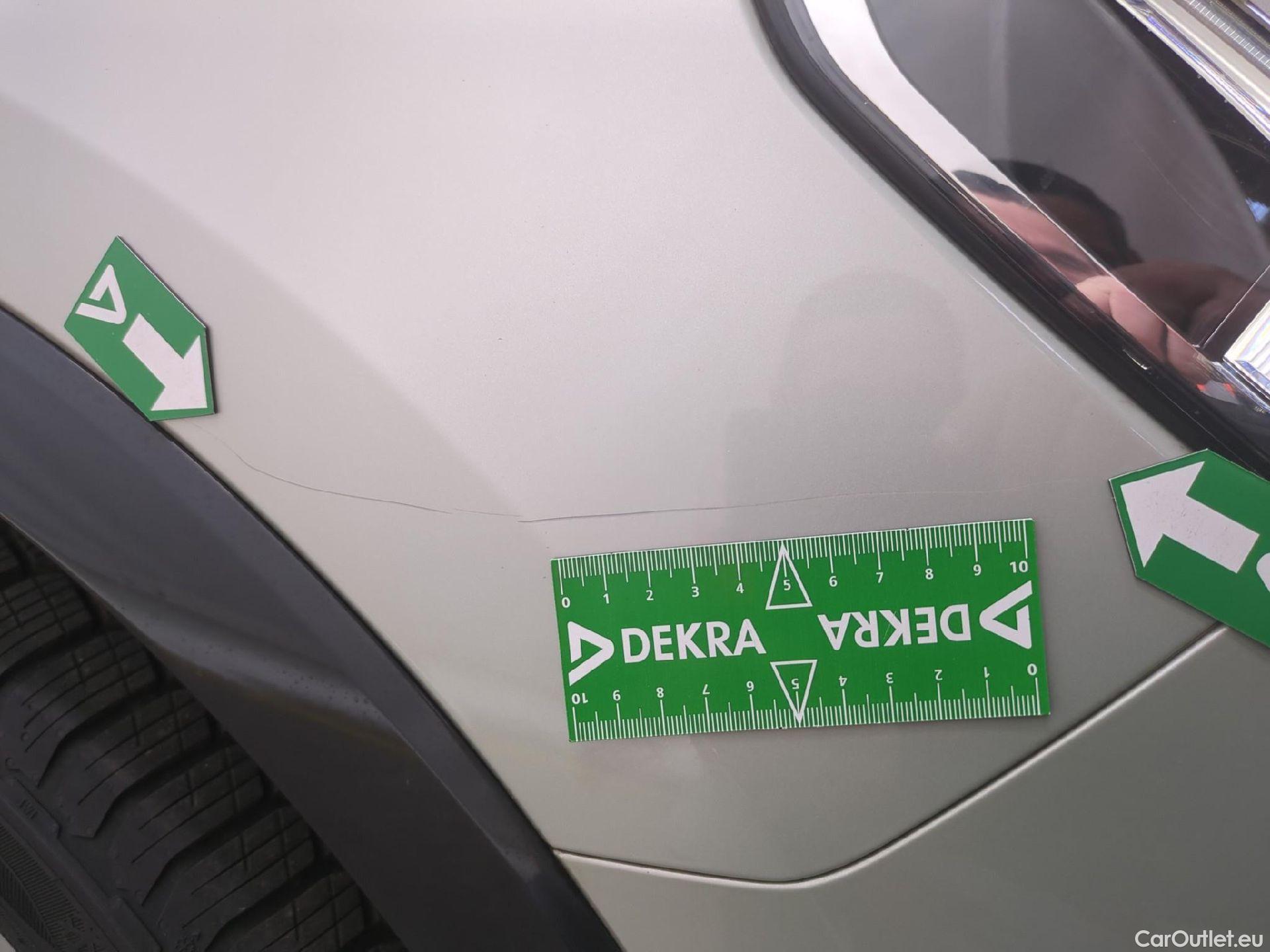  Audi  Q3 AUDI  Sportback / 2019 / 5P / SUV 35 TFSI 150 MHEV S Tronic 7 S LINE #32