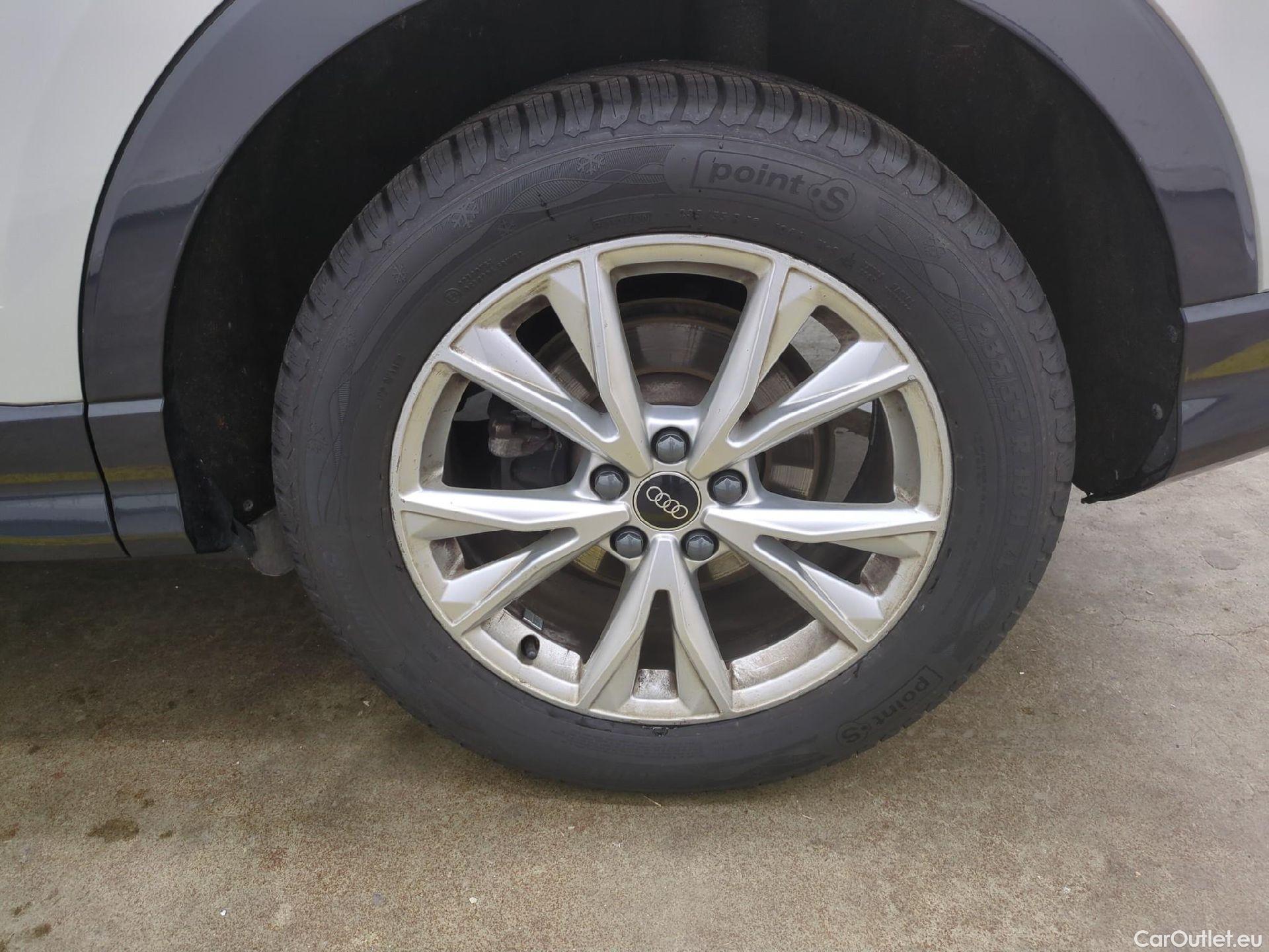  Audi  Q3 AUDI  Sportback / 2019 / 5P / SUV 35 TFSI 150 MHEV S Tronic 7 S LINE #4