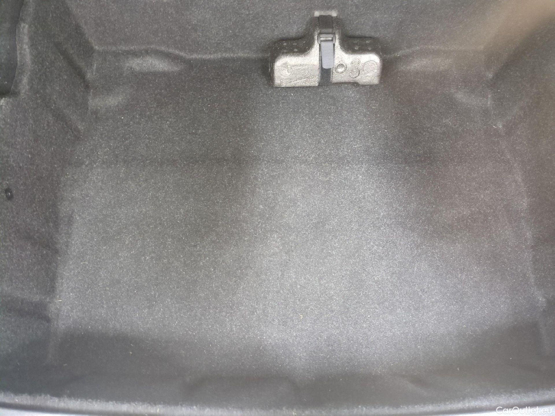  Bmw  X1 Série  sDrive 18 i xLine 1.5 135CV BVA7 E6d #7