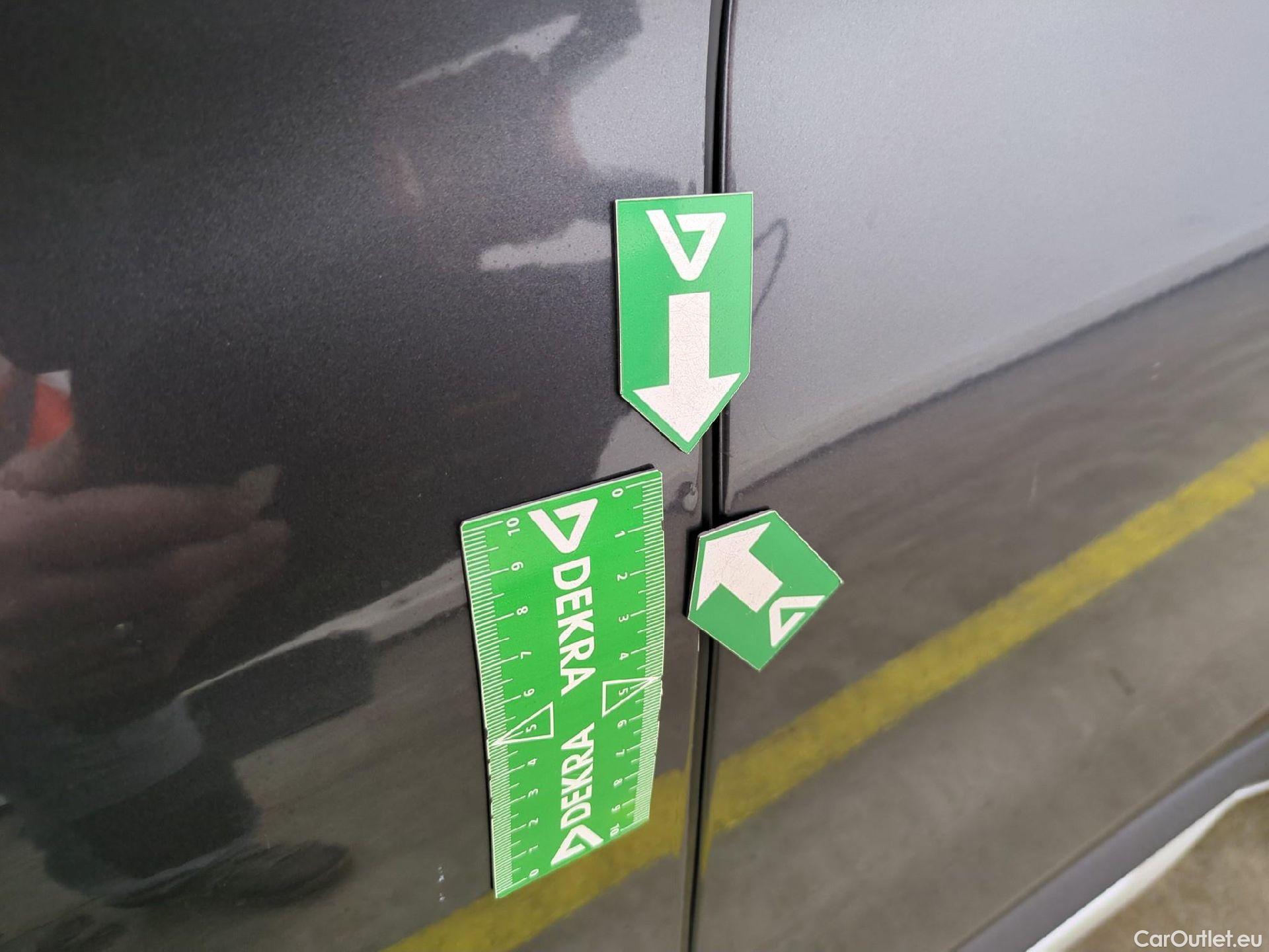  Bmw  X1 Série  sDrive 18 i xLine 1.5 135CV BVA7 E6d #20