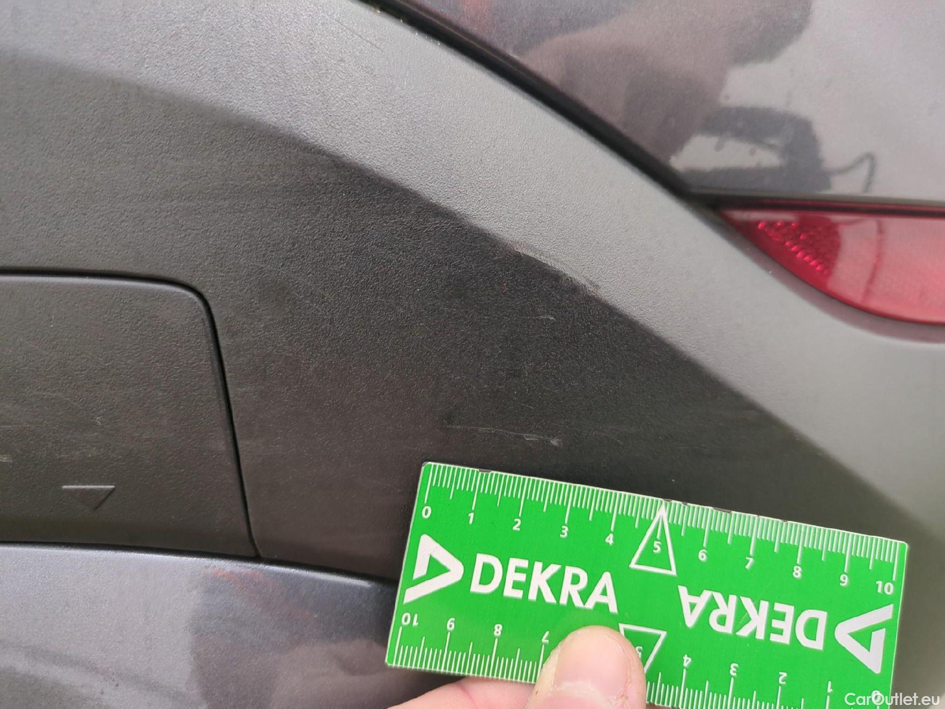  Bmw  X1 Série  sDrive 18 i xLine 1.5 135CV BVA7 E6d #32