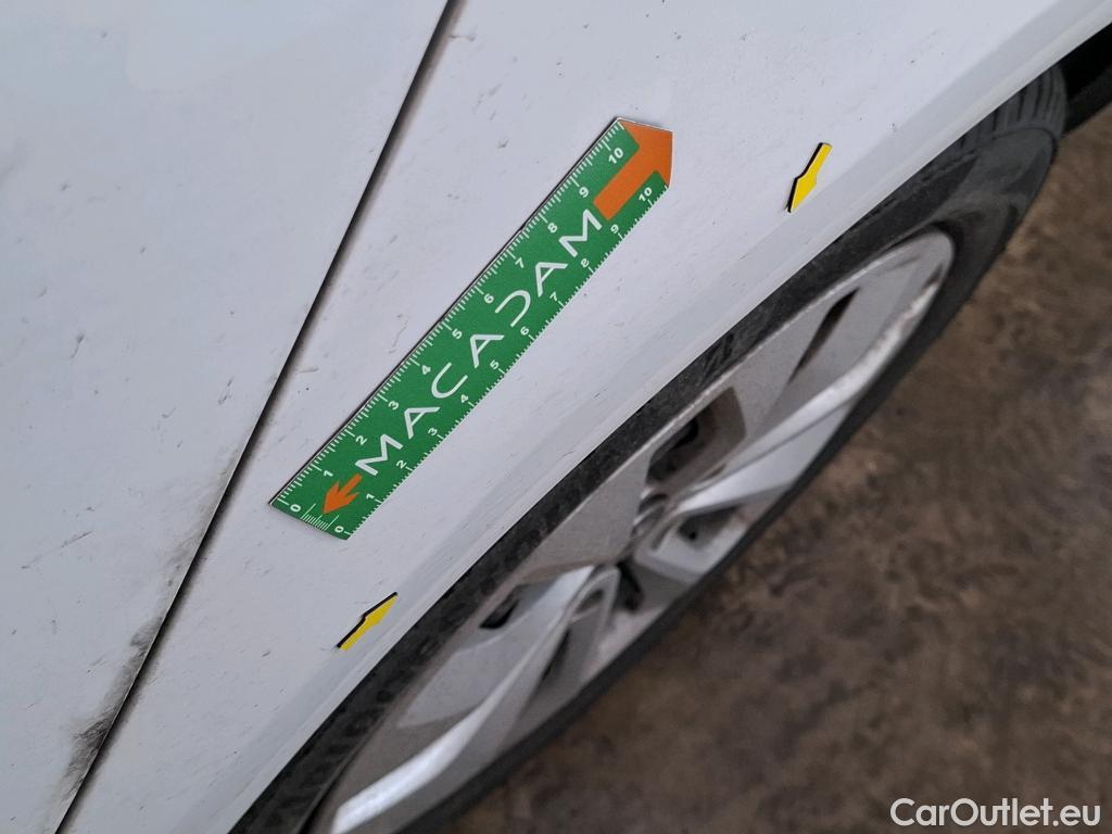  Renault  Megane  IV Berline 5pt. Société Air Nav 1.5 dCi 90CV BVM6 E6 #3