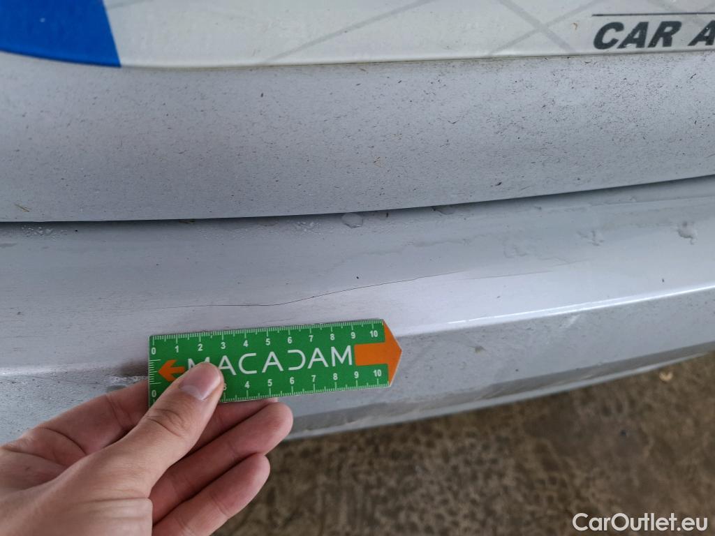  Bmw  Serie 1 Série 1 Berline 116 d Lounge 1.5 115CV BVA7 E6d #2